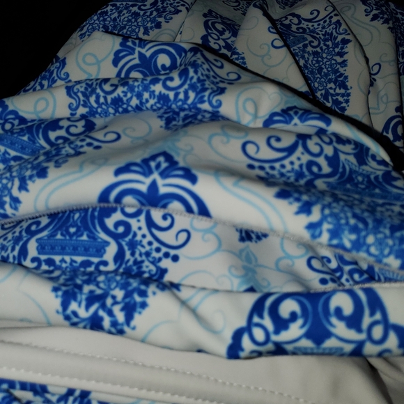 Beroy Athletic Skort Golf Tennis Sz Small Blue White Full Short - Picture 8 of 11